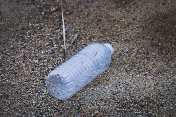 What Are the Health Consequences of Microplastics in Bottled Water?